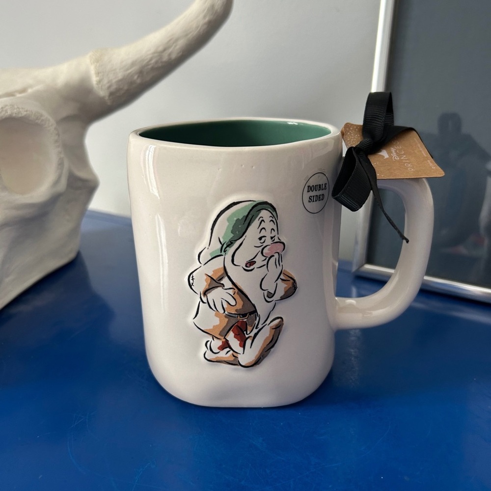 Rae Dunn Disney Snow White and the Seven Dwarfs Sleepy Mug - Picture 3 of 7